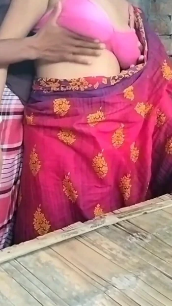 Обязательный для просмотра момент из "Деревни розовых трусиок лифчик и трах местной жены (официальное видео местных жителей31)"