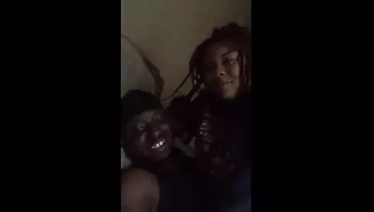 İri güzel kadın iri güzel kadın kız arkadaşını sikiyor