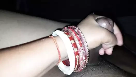 Lund ko chuskar mast kar diya.