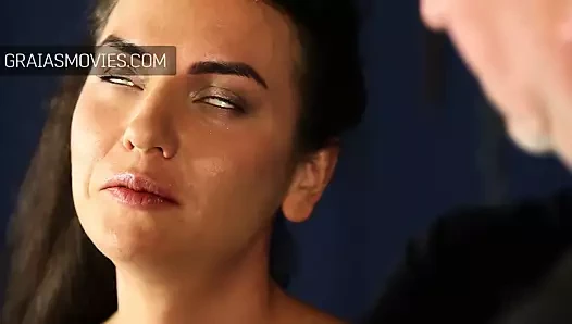 yeni kızı kabul etmek