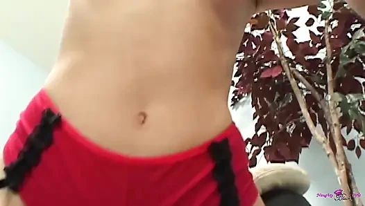 Sıska honey lass üçlü dikkat dağınıklığına rağmen büyük zenci yarağı testislerinde sakso büyüsünü kullanıyor.