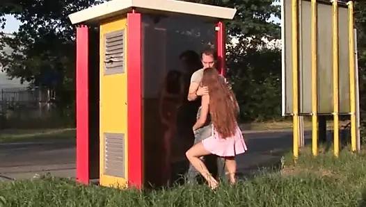 Bilgi istasyonunda herkese açık