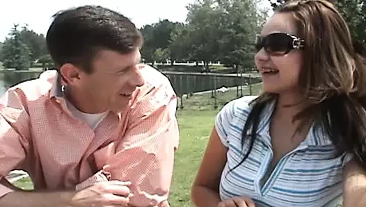 Busty sürtük sürmek büyük horoz gibi çılgın