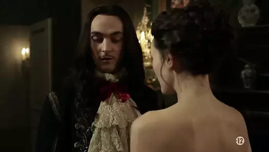 Anna brewster - versailles s02e01 (2017)