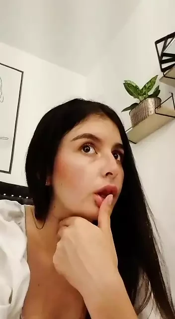 ben isabella seni bekliyorum