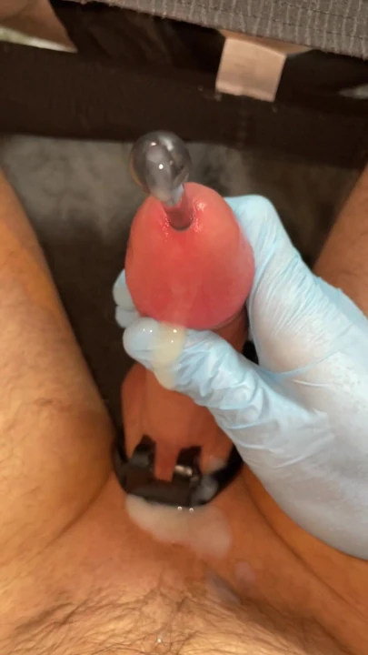 pov salma cumshot için bekaret kafes serbest bırakma | Klip 1