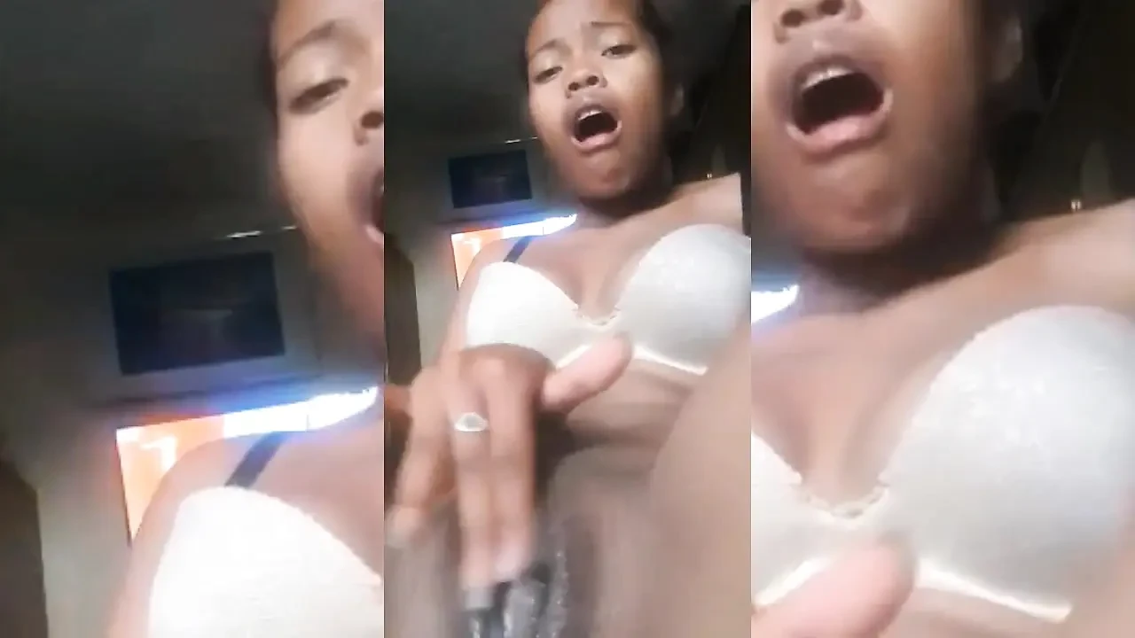 Trending She She Plays Her Excited Pussy Well Her Well Excited (High Quality) - Vienna Special