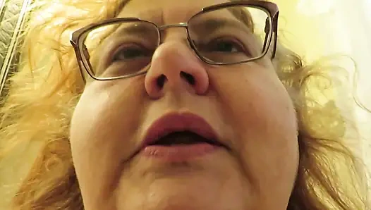 Banyoda kıllı amcık sidik vücut turu nv