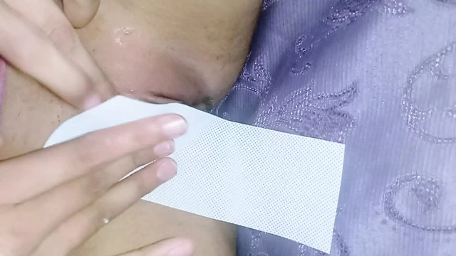 Дези домохозяйка, стрижка волос, муж бритая, чтобы жена чистая, бритье волос