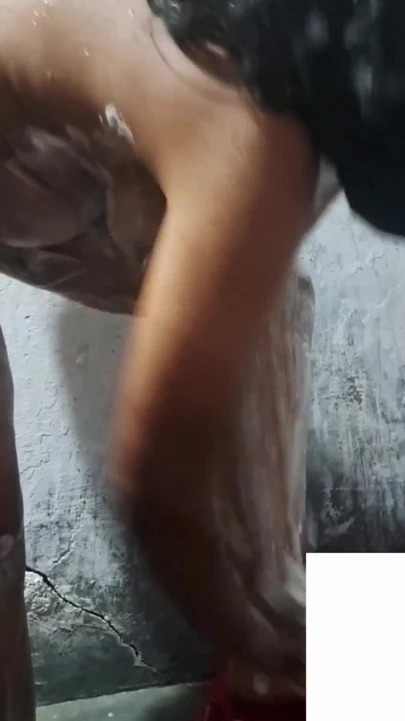 Tamil aunty bathing video call service | Clip 1