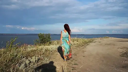 Volga-river'ın üzerinde dik bir şekilde