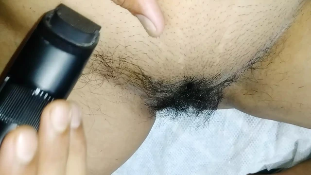 Hintli kadın amcık kıllarını kesiyor bölüm 2