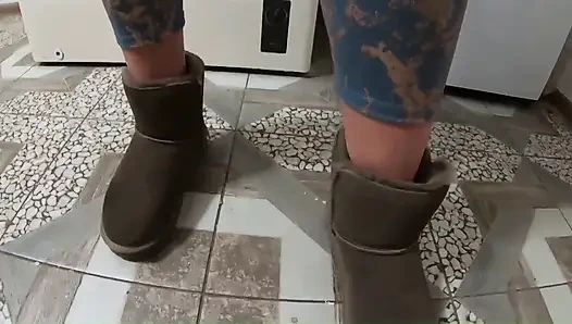 Döl boyama delisi ve sert sikiş yüz sikişi, anal parmaklama ve dağınık bitirmek