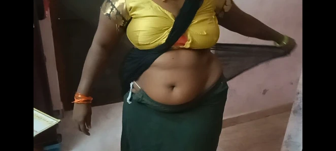 Eski kız arkadaşım elbise değiştirme videosu