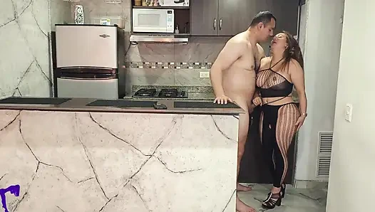 Aldatan latin orta yaşlı seksi kadın sabah beni azdırıyor ve döllendikten sonra dölleniyor