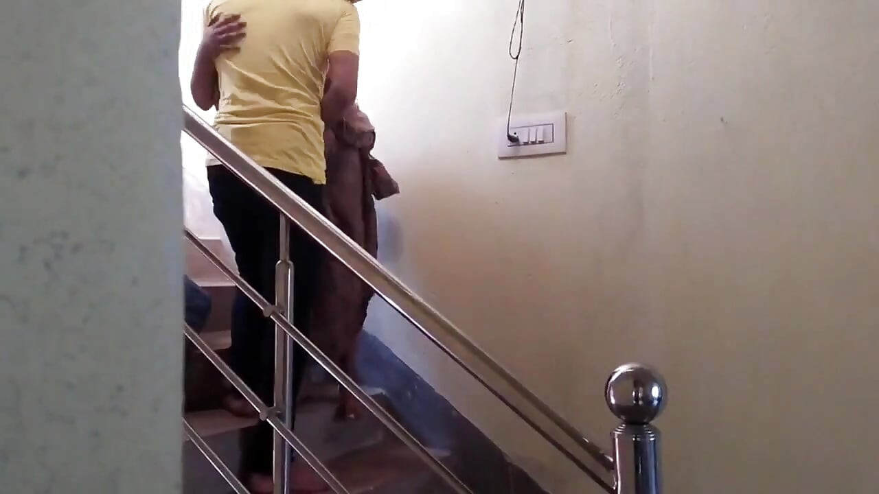 Friend's Girlfriend's Pussy Hole Was Secretly Fucked by Another Friend