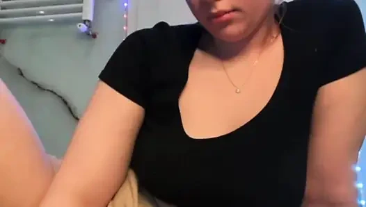 Jucielussie fingering tight anal and pink pussy