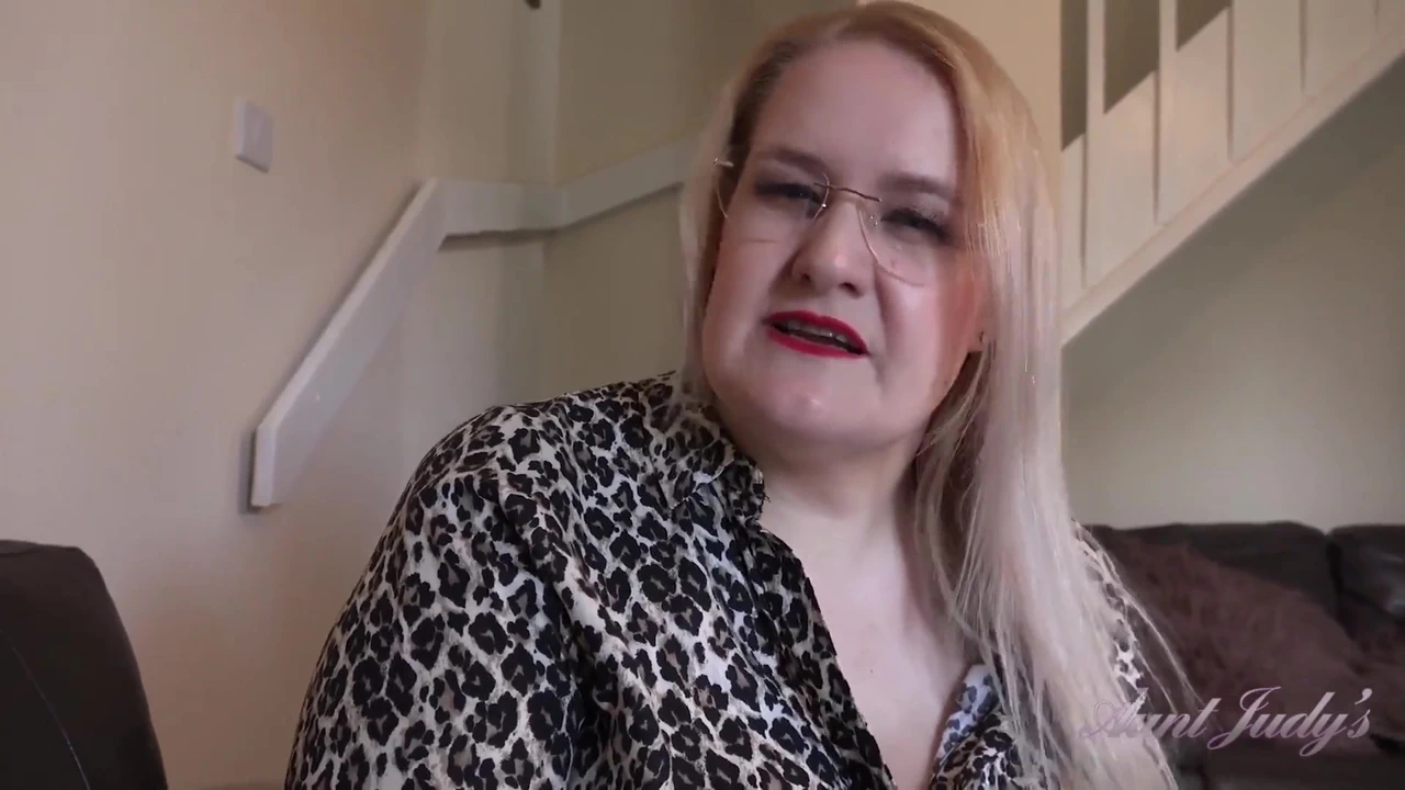 Auntjudys – Your Busty BBW Sex Therapist Becky Sucks Your Cock