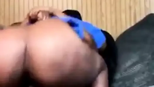 Zıplayan üzerinde çük