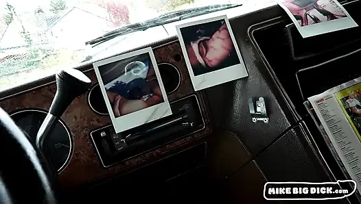 Van Side Hookup (MikeBigDick)