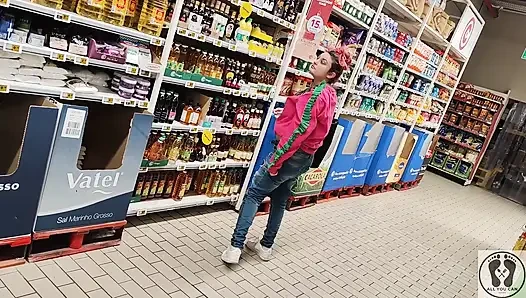 Crazy Rebeca Addams in Jeans Buttcrack at the Supermarket