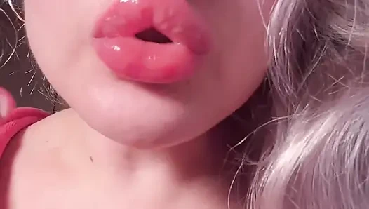 kırmızı lipglos büyüleyici