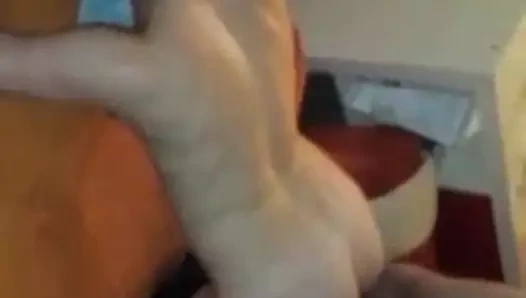 Arkadaşımın seni becermesine izin ver, utanma