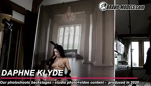 388 - фотосессия за кулисами, Daphne Klyde - Взрослая