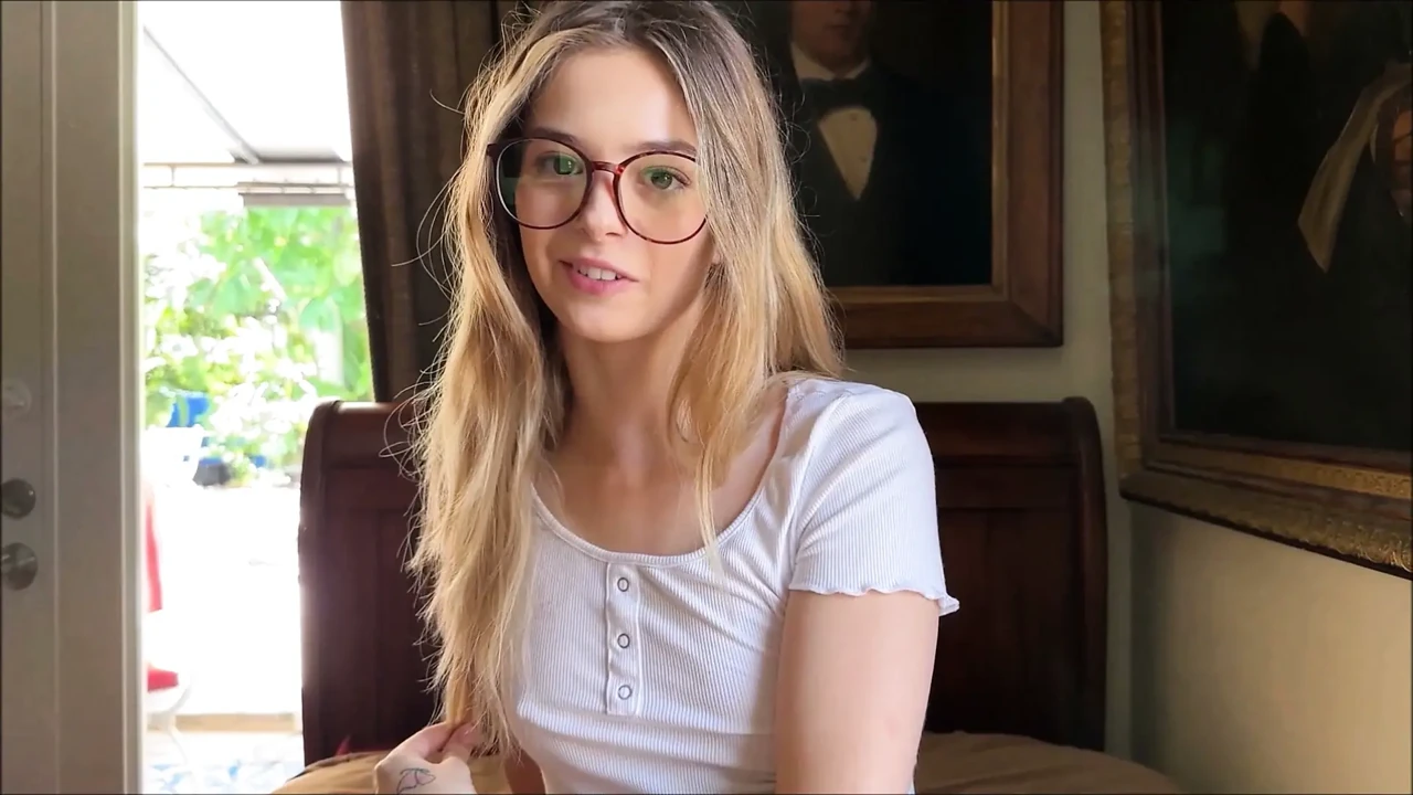 Küçük Üvey Kız Kardeşle Asla Yapmadım - Molly Little - Aile Terapisi - Alex Adams