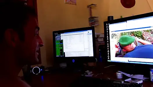 Seksi büyük memeli sarışın çifte üçlü seks götten sikişiyor