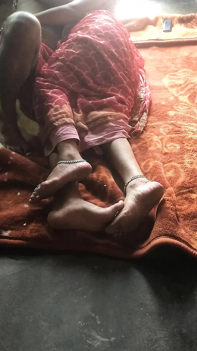 Hintli seks karı koca romantik video Hintçe ses viral