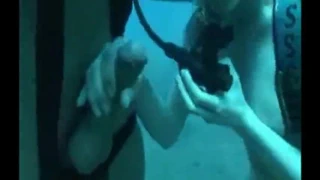 Su seksi eğlenceli görünüyor