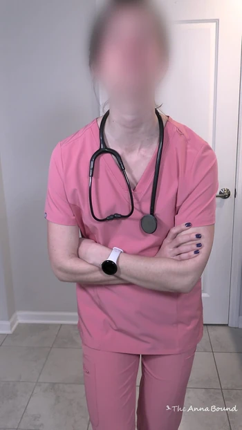 Шаловливая медсестра, инструкция по дрочке с Anna Bound (Трейлер)