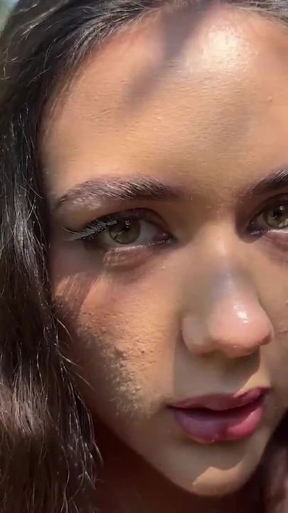 Эмоциональный момент из "HUNT4K. Склонил горячую тинку в купальнике на дикий секс в парке"