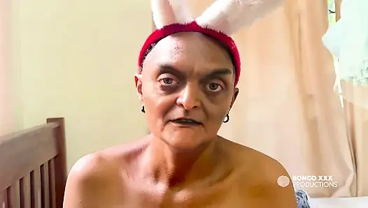 Torun anne Noel tavşanını kıyafet gibi giyiyor, böylece onu götünden sikebiliyorum -[ai-generated]