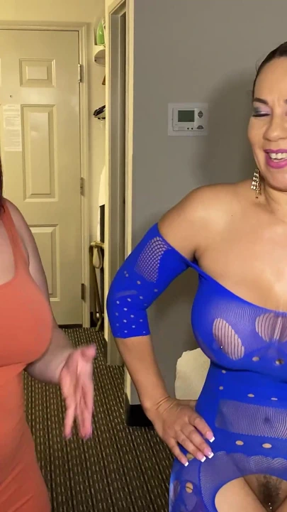 Kraliçe haydut ve virgo peridot ile vahşi üçlü seks jmac tarafından sikiliyor