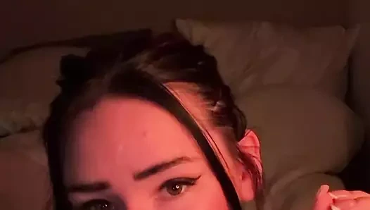 İngiliz genç joi asmr edepsiz konuşma