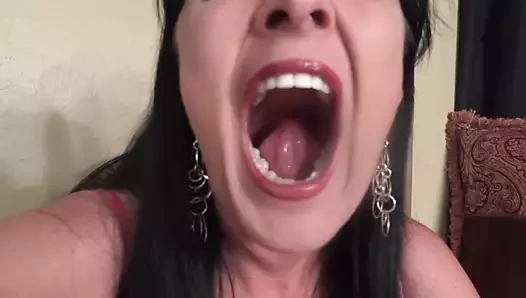 Michelle vince ağız fetişi ve dişler