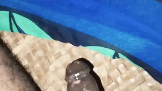 Bu benim onuncu seks videom, teyze çok ateşli oluyor ve amından fışkırtıyor