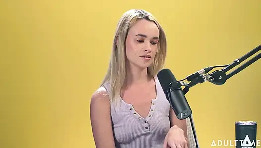 Khloe Kingsley kamerada fışkırtıyor ve kırmızı bayraklar | Adult Time Podcast