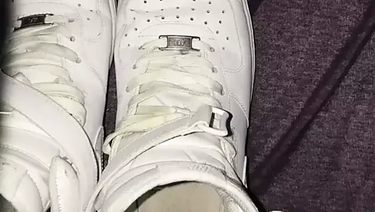 Cum içinde benim nike air force 1