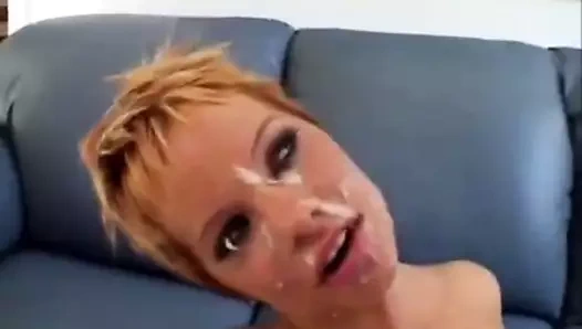 Boşalmak sürtük emily