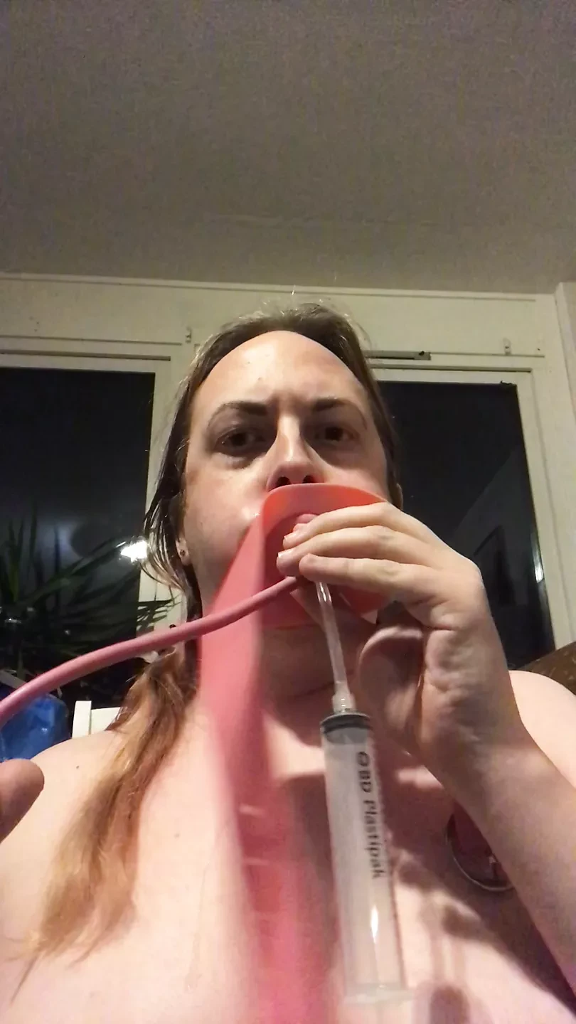 Cum eating