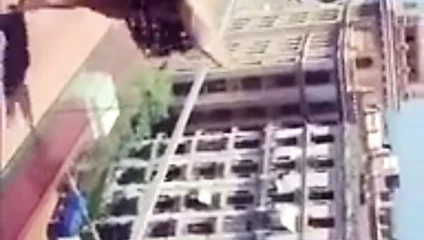 Bikinili şirin selfies.mp4 yapıyor