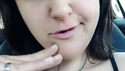 Halka açık bir yere park ederken chew bubblegum- tavşan looner
