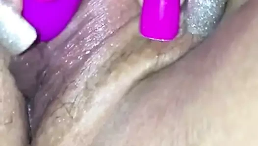 Babamın amını oynuyor ve püskürtüyor