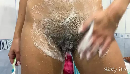 kıllı amımı pürüzsüz olana kadar traş ederim