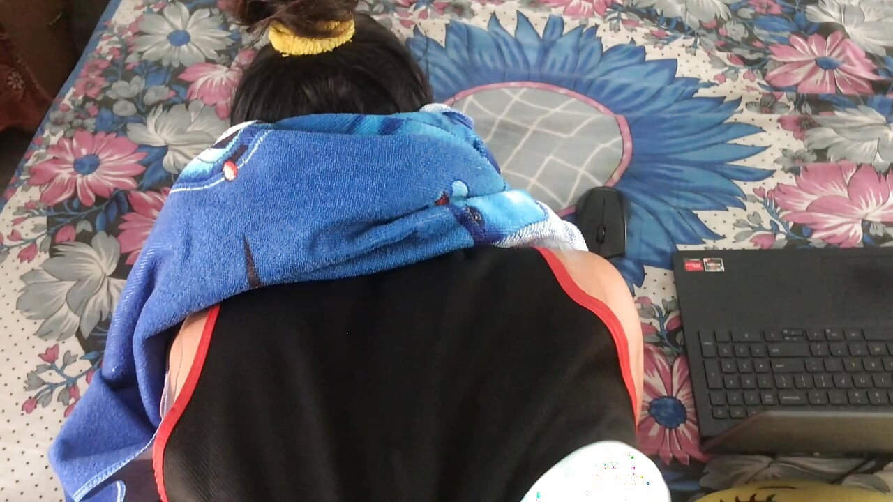 Hintli desi kolaj kızı ateşli anal sikiş videosu