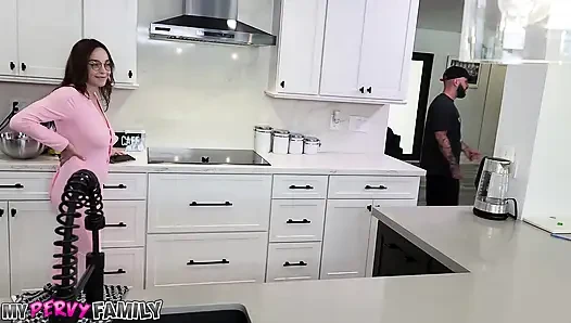 Mypervyfamily - Sneak Peek with Rissa May & Oliver Flynn!