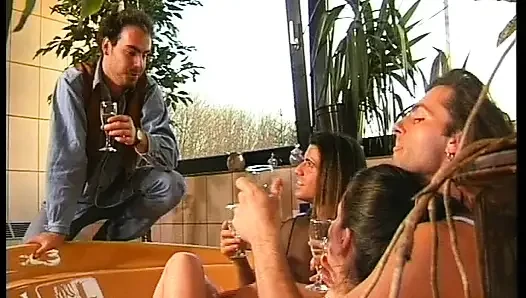 Alman Kapılarının Arkasında Özenle Siktir Edilir - Tam Film